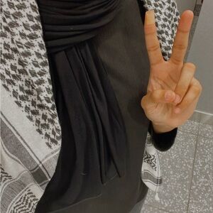 Meet your Posher, Zehra